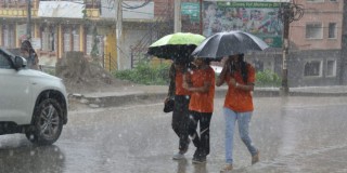 आज देशभरको मौसम : 'मध्यम वर्षाको सम्भावना, आंशिकदेखि सामान्य बदली रहने'