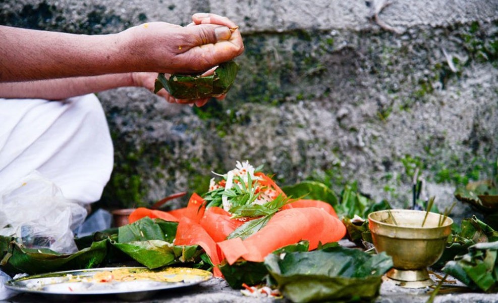 पितृ पक्ष (सोह्र श्राद्ध) प्रारम्भ : " प्रतिपदा र द्वितीया तिथि श्राद्ध आज गरिँदै "