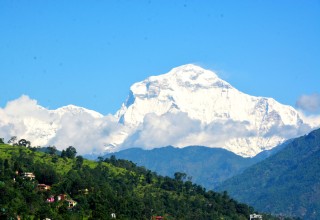 हप्ता दिनको झरी थामियाे  :  ' खुल्यो हिमाल '