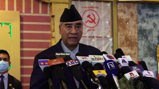 काठमाडौं  - २ मा  प्रधानमन्त्री  देउवा  : 'ओनसरीलाई लक्षित गर्दै भने  : उहाँ पार्टीभन्दा देशको हित हेर्ने व्यक्ति' 