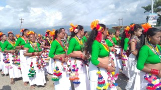 थारु समुदायका अगुवा भन्दछन् : ‘हाम्रो अधिकार स्थापित गर्नेलाई मत दिन्छौँ’