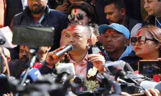 " अर्थतन्त्र बचाउन संरचनागत सुधार आवश्यक, तत्काल कदम चालौँ "