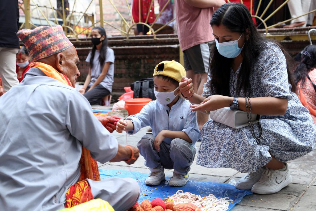 ऋषि तर्पणी, जनैपूर्णिमा  : ' नव यज्ञोपवीत एवं रक्षाबन्धन धारण गरेर मनाइँदै'