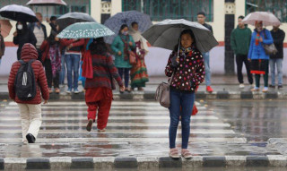 देशभर प्रिमनसुन  सुरु : "  काठमाडौँसहित देशभर वर्षा, चट्याङसहित वर्षा "