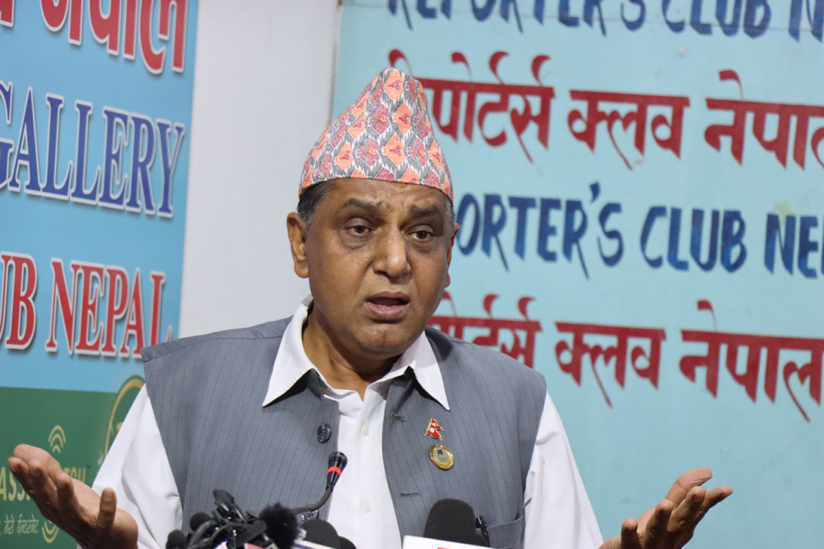  एमाले नेता पोखरेलले भने  : " गृहमन्त्री लामिछानेले अब दुनियाँलाई ढाँट्नु हुँदैन "
