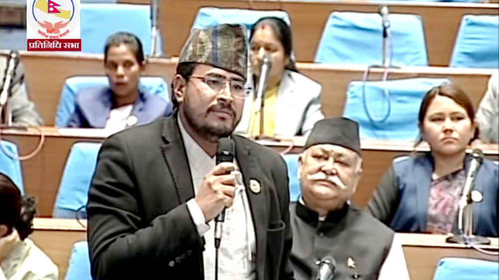 सदनमा राप्रपाका सांसदको प्रश्न : ' सांसद बस्नेतविरुद्ध पक्राउ पुर्जी, गृहमन्त्री पदमै बस्ने ?'
