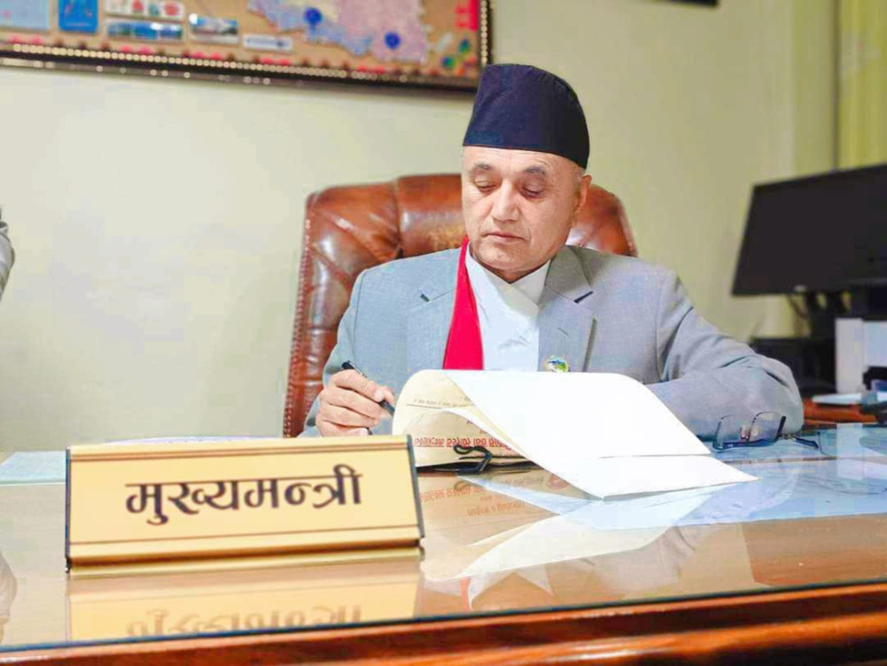 सर्वोच्चले भन्यो  : " मुख्यमन्त्री अधिकारीले लिएको विश्वासको मत अवैधानिक "