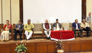 सभापति देउवाको सांसदलाई निर्देशन  : ' बजेट पास नहुँदासम्म संसद्‌‌मा उपस्थित हुनुस्' 