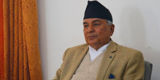 नयाँ सरकार गठनको बाटो खुल्यो : ' राष्ट्रपतिले थाले  कानुनी परामर्श '