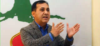 महामन्त्री  शर्माले सरकारलाई भने  : " भ्रष्टाचारमाथि अनुसन्धानअघि बढाउँ "