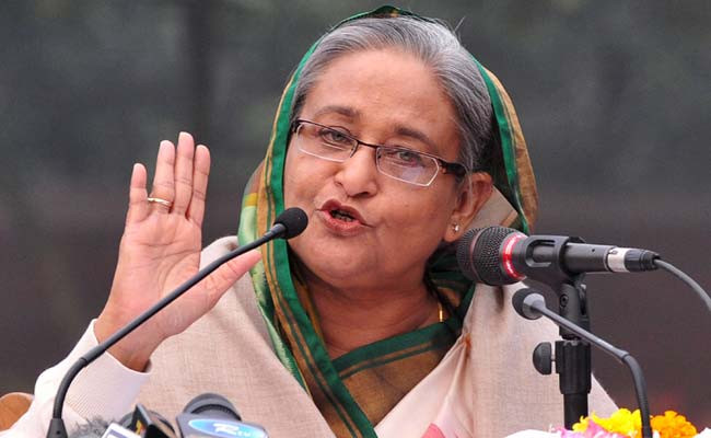  भारत आएकी हसिना बाहिरिइन्   :   "  प्रधानमन्त्रीमा  भित्रिदै युनुस् ! "