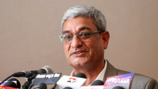 गृहमन्त्री  लेखकले भने  :  '  दुई ठूला दल एक ठाउँ, जनतामा आशा '