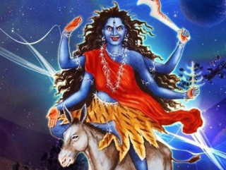 कालरात्रिको पूजा आराधना गरिँदै  : ' फूलपाती भित्र्याउन साइत नचाहिने'