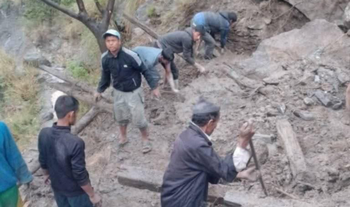 हुम्लामा अत्यधिक वर्षा   :   अचानक  बाढी  - " भेडीगोठका २६ बाख्रा पुरिएर मरे "