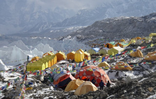 पर्यटकीय मौसम :  ' सगरमाथा क्षेत्र यतिबेला पर्यटकले भरिभराउ '