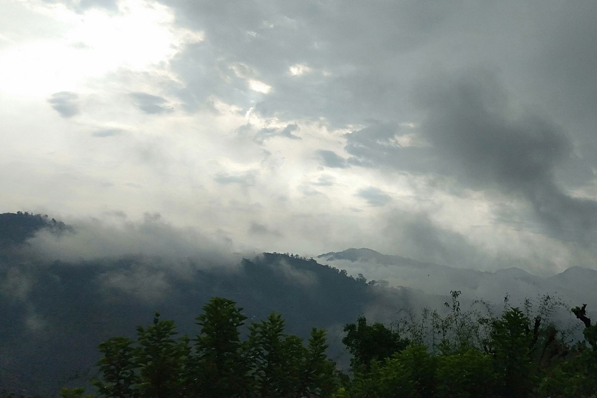 आज कोशी प्रदेशका अधिकांश भागमा मनसुनी वायुको प्रभाव