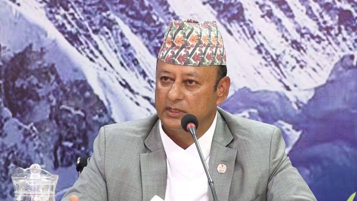 किमाथाङ्का - '  राष्ट्रिय महत्वको नाका, वर्षभरी सञ्चालन गर्न सकिन्छ '  :    मन्त्री खड्का