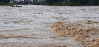 देशका विभिन्न स्थानमा  लगातार वर्षा :   जलसतह  बढ्ने  -  '  सावधानी अपनाउन आग्रह '