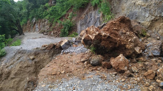 कालीगण्डकी करिडोरमा पहिराे  : '  विभिन्न सडकमा आवत जावत रोकियो '