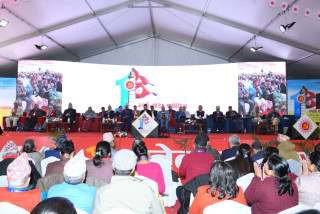 नेतृत्व चयनमा सर्वसम्मति नभए : "  मंगलबार मतदान "
