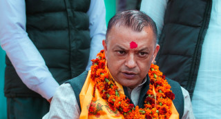 सभापति थापाले भने : ' कांग्रेसलाई मत दिनुहोस्, कमजोरी सच्याउँछौं '