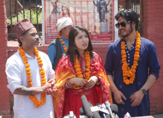 चलचित्र -'  महाराजधिराज' को शुभमुहूर्त : ' बिहीबारबाट छायांकन '
