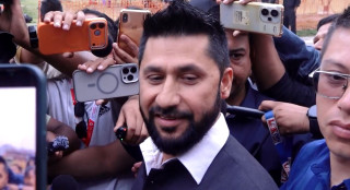 सभापति लामिछानेले भने  : ' प्रधानमन्त्री संसद नआएर मलाई दबाब छैन '