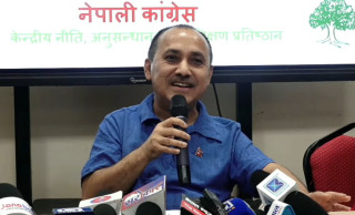 उपसभापति शर्माले भने:  'संविधानको मर्मविपरीत समीकरण बनाउँदैनौं '