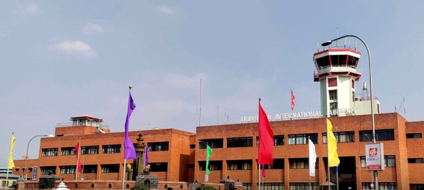 विमानस्थलबाट एक महिनामा सुनसहित ४५ पक्राउ